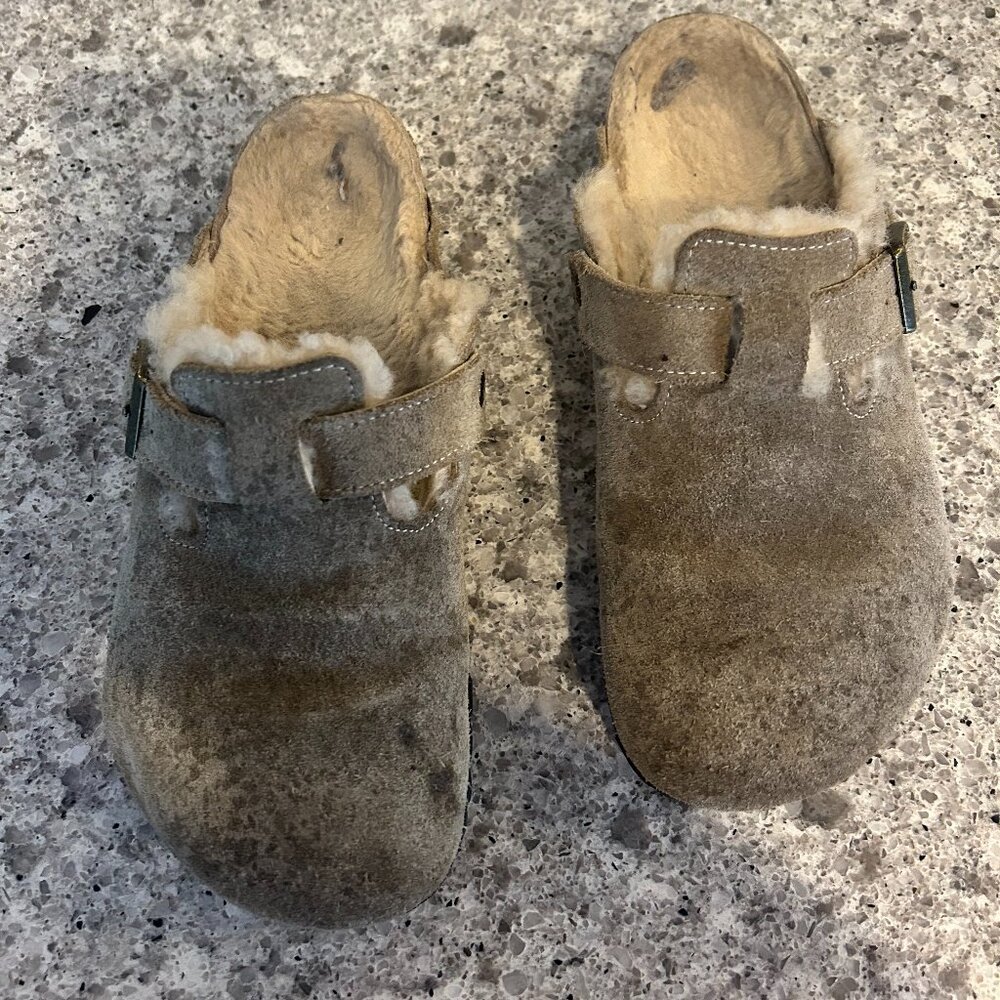 Birkenstock Sherling clogs - size 10